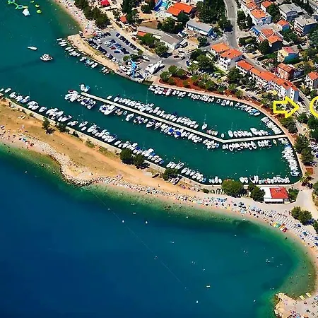 Tea Katnic 아파트